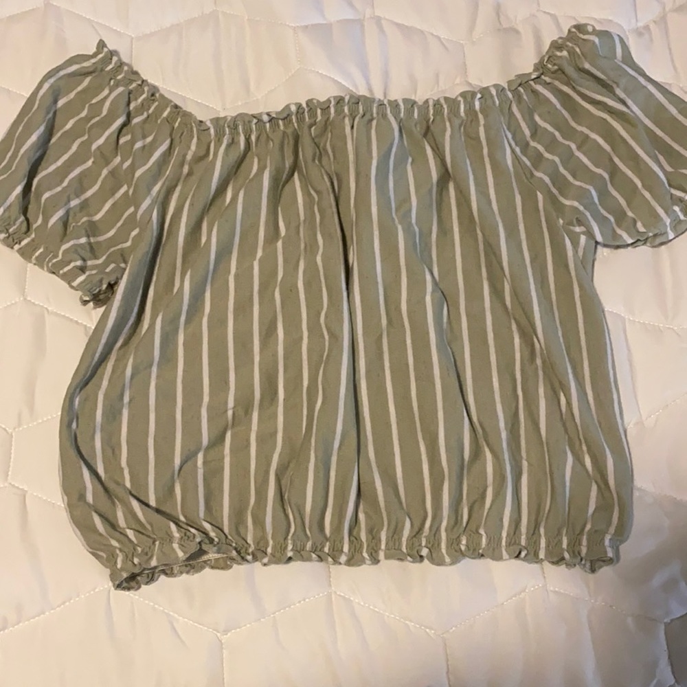 American Eagle off shoulder top